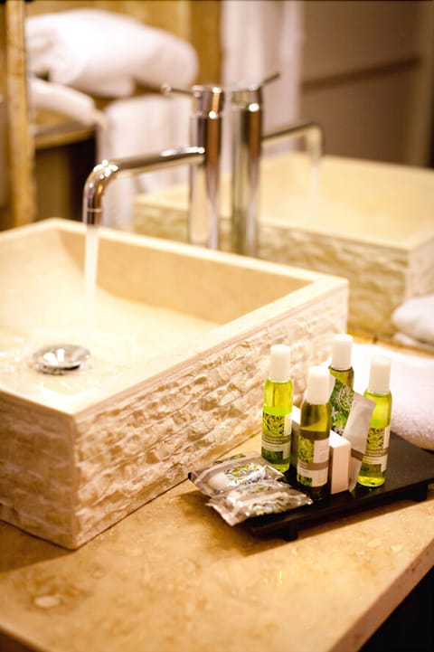 Free toiletries, hair dryer, bathrobes, slippers