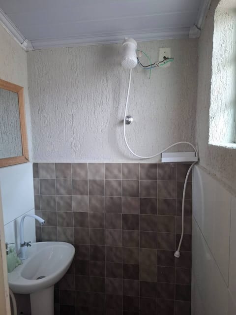 Standard Room | Bathroom | Shower, towels