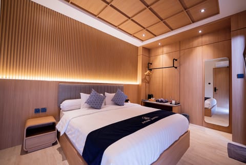 Hokkaido | Premium bedding, free minibar, desk, iron/ironing board