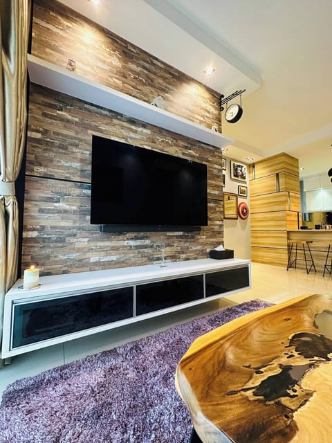 Apartment, 2 Bedrooms, Accessible, Smoking | Interior