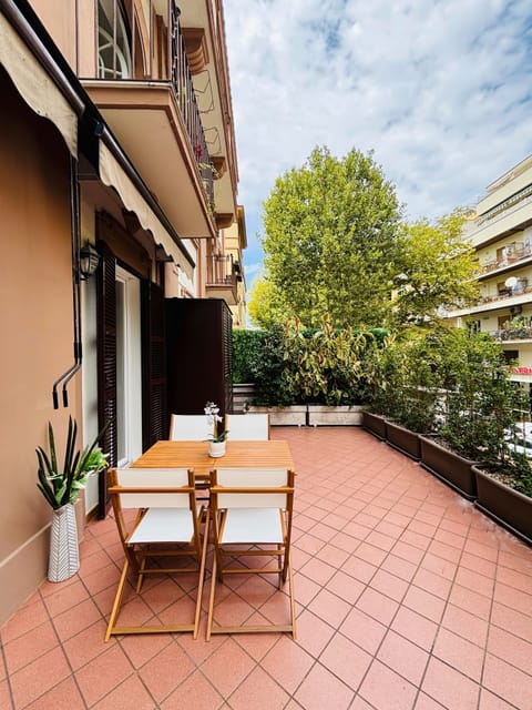 Apartment, 2 Bedrooms, City View | Terrace/patio