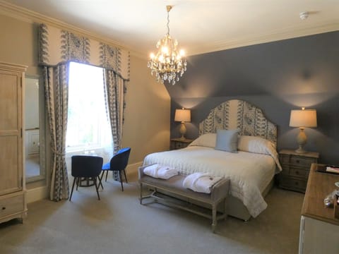 Luxury Suite, Sea View | In-room safe, iron/ironing board, free WiFi