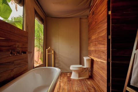 Deluxe Tent, 1 King Bed, Garden View | Bathroom | Shower, free toiletries, towels, soap