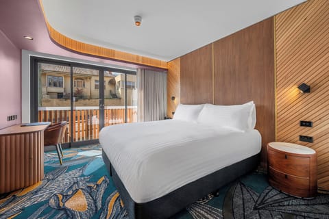 Deluxe Double Room | In-room safe, desk, laptop workspace, blackout drapes