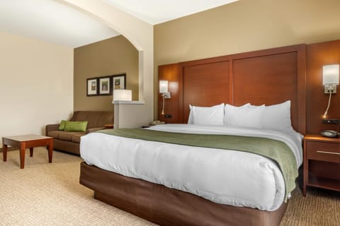 Suite, 1 King Bed, Non Smoking | Premium bedding, in-room safe, individually decorated
