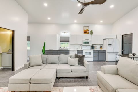 Cottage (2 Bedrooms) | Interior