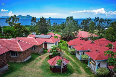 Deluxe Single Room, Sea View | In-room safe, desk, laptop workspace, blackout drapes