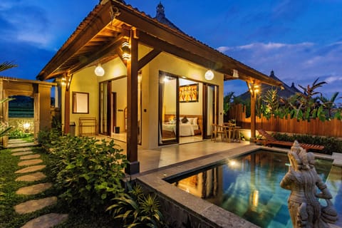 Private pool
