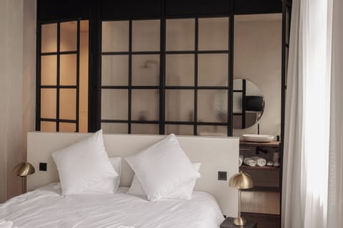 Deluxe Room, Garden View | Blackout drapes, free WiFi