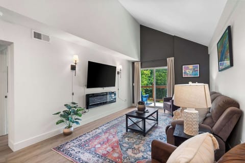 Condo, Multiple Beds, Balcony (Creekside Near the Landing) | Living area | 42-inch flat-screen TV with digital channels