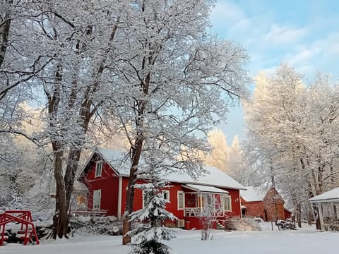House, 2 Bedrooms, Balcony, Garden View | Exterior