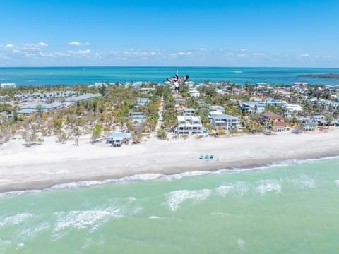 House, 3 Bedrooms | Beach
