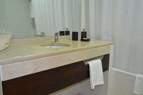 Double Room (With Thermal Package ) | Bathroom sink