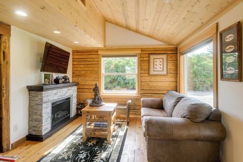 House (1 Bedroom) | Front of property