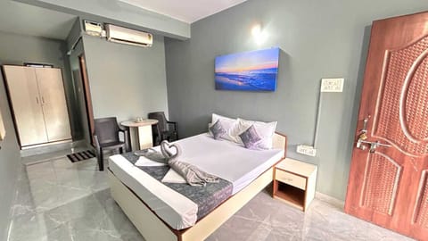 Deluxe Double Room, Patio | Free WiFi