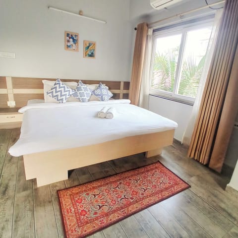 Luxury Room, Garden View | Free WiFi, bed sheets