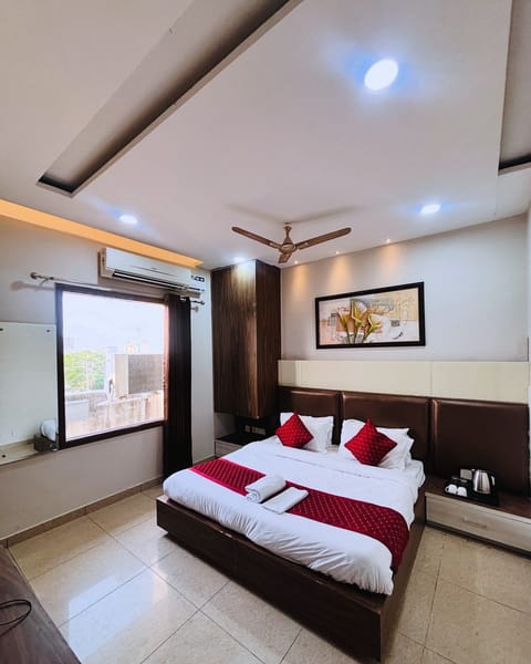 Deluxe Room | Free WiFi, bed sheets