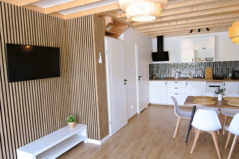 Mobile Home | Living room