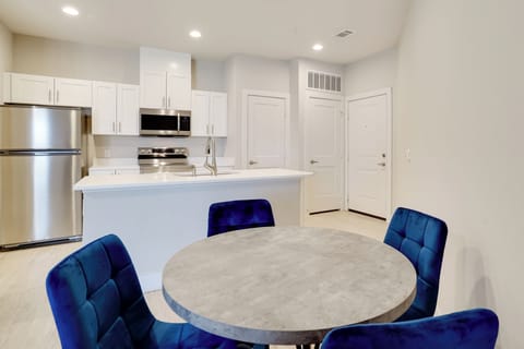 Apartment (1 Bedroom) | Interior