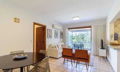 Basic Apartment | Interior