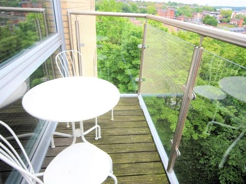 Apartment | Terrace/patio