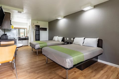Iron/ironing board, WiFi (free), alarm clocks, bed sheets