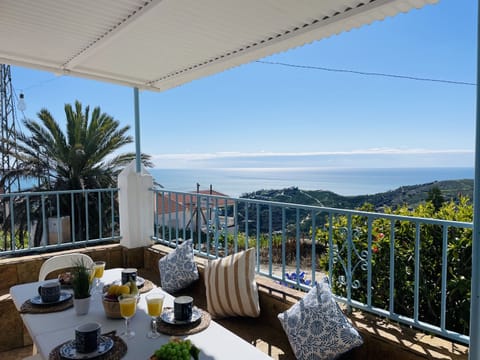 House, Smoking | 3 bedrooms