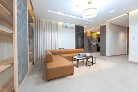 Apartment (2 Bedrooms) | Front of property