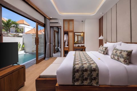 In-room safe, blackout drapes, iron/ironing board, free WiFi