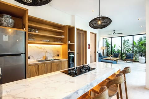 Villa (5 Bedrooms) | Exterior