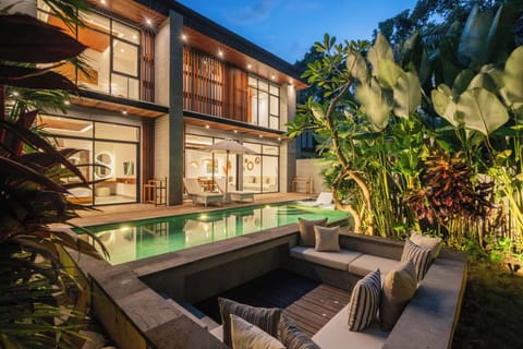 Villa (5 Bedrooms) | Exterior