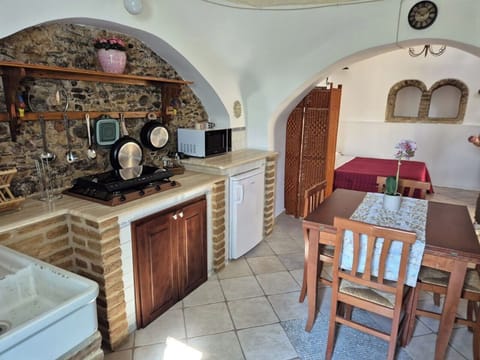 Apartment, Garden View | Living area | 27-inch LCD TV with digital channels