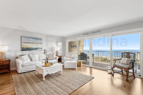 Condo, 3 Bedrooms | Living area | Smart TV