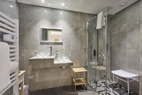 Signature Double Room | Bathroom | Eco-friendly toiletries, hair dryer, towels