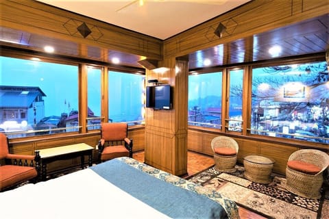 Executive Room | Free WiFi, bed sheets