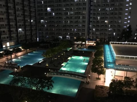 Condo, 2 Bedrooms, Accessible, Smoking | Pool | Outdoor pool