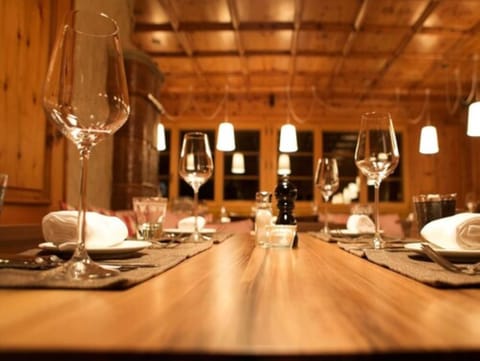 Lunch and dinner served