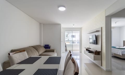 Basic Apartment | Living area