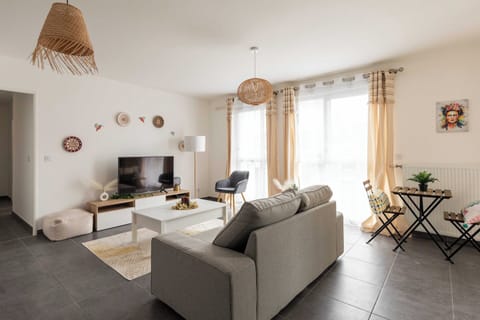 Apartment | Living area