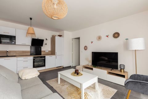 Apartment | Living area