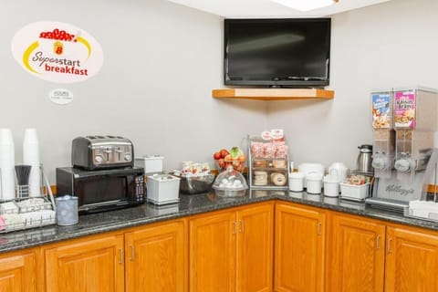 Free daily on-the-go breakfast