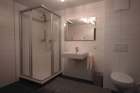 Apartment | Bathroom