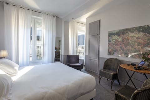 Superior Double Room | Premium bedding, iron/ironing board, free WiFi, bed sheets