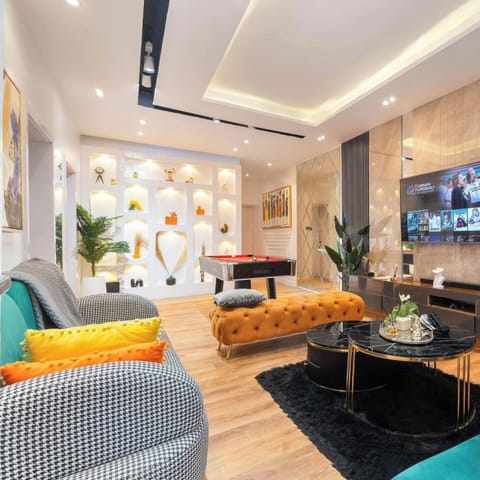 Family Apartment, Balcony, City View | Living area
