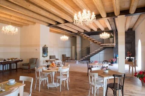 Daily buffet breakfast for a fee