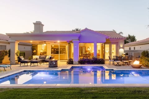 House | 3 bedrooms, high-speed internet