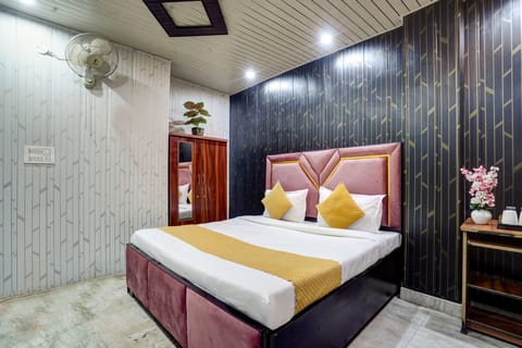 Double or Twin Room | Free WiFi