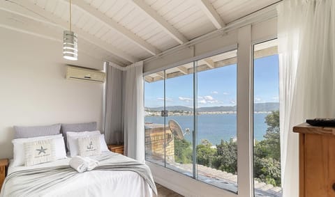 Basic Apartment | 4 bedrooms, free WiFi