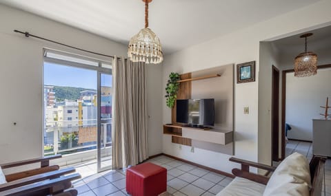 Basic Apartment | Living area