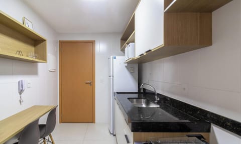Basic Apartment | Private kitchen | Cookware/dishes/utensils